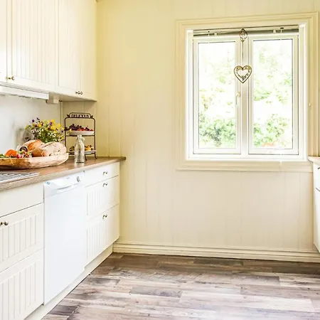 Lovely In Hebnes With Wifi Feriehus Hebnes