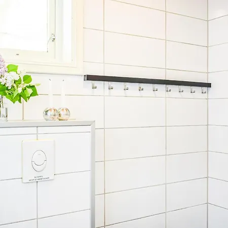 Lovely In Hebnes With Wifi *