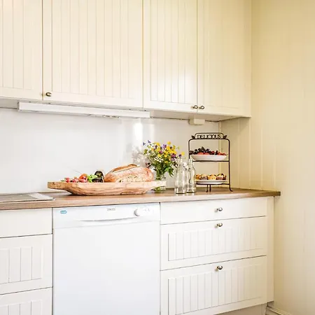 Lovely In Hebnes With Wifi *