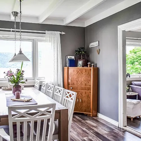 Lovely In Hebnes With Wifi